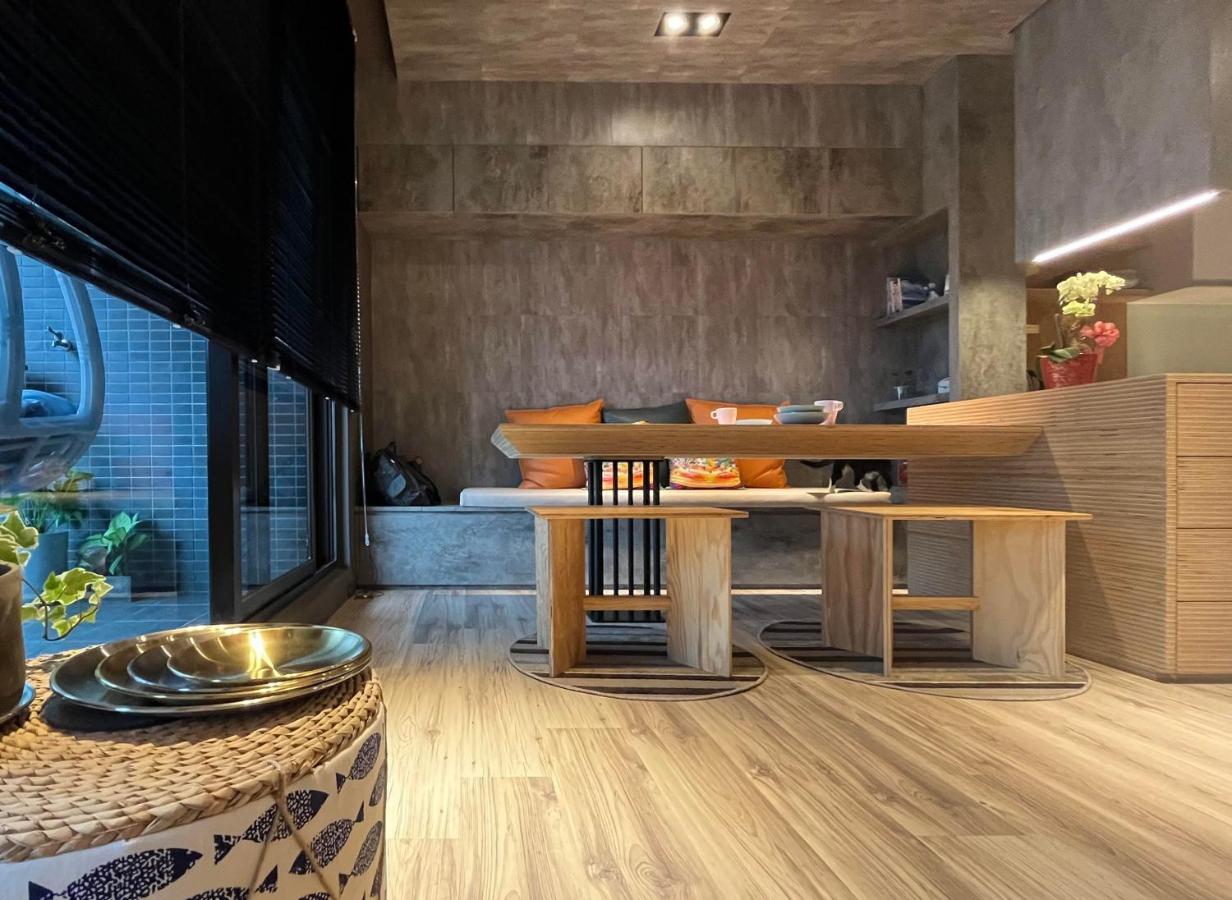 Toucheng Happyhouse頭城黑皮家 附早餐 Lägenhet Exteriör bild