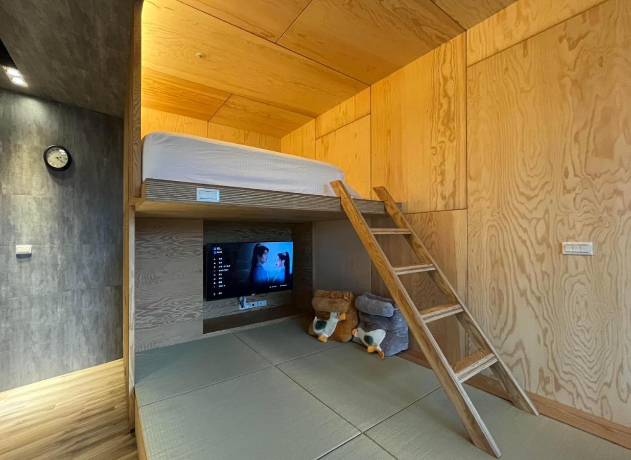 Toucheng Happyhouse頭城黑皮家 附早餐 Lägenhet Exteriör bild
