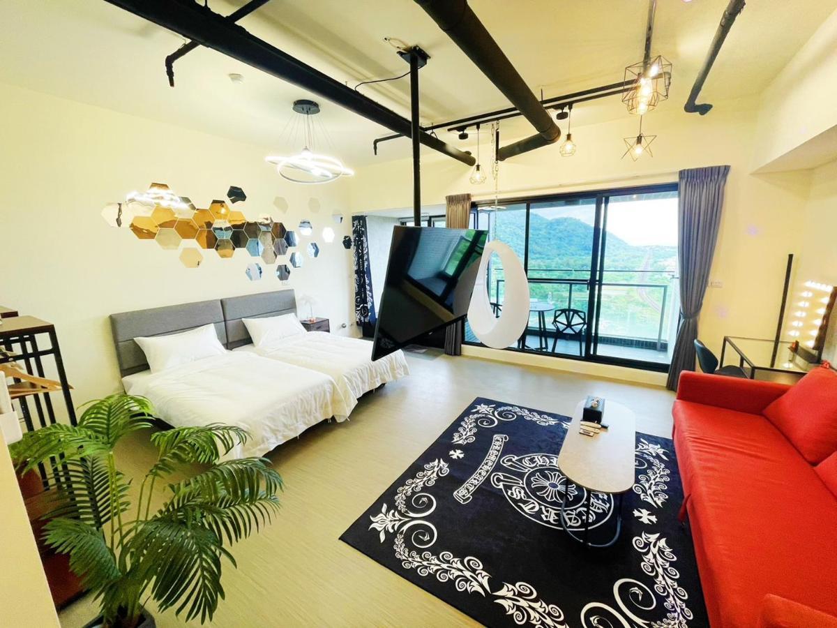 Toucheng Happyhouse頭城黑皮家 附早餐 Lägenhet Exteriör bild