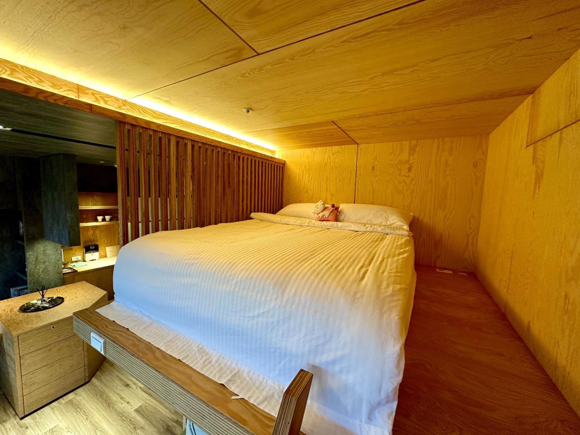 Toucheng Happyhouse頭城黑皮家 附早餐 Lägenhet Exteriör bild